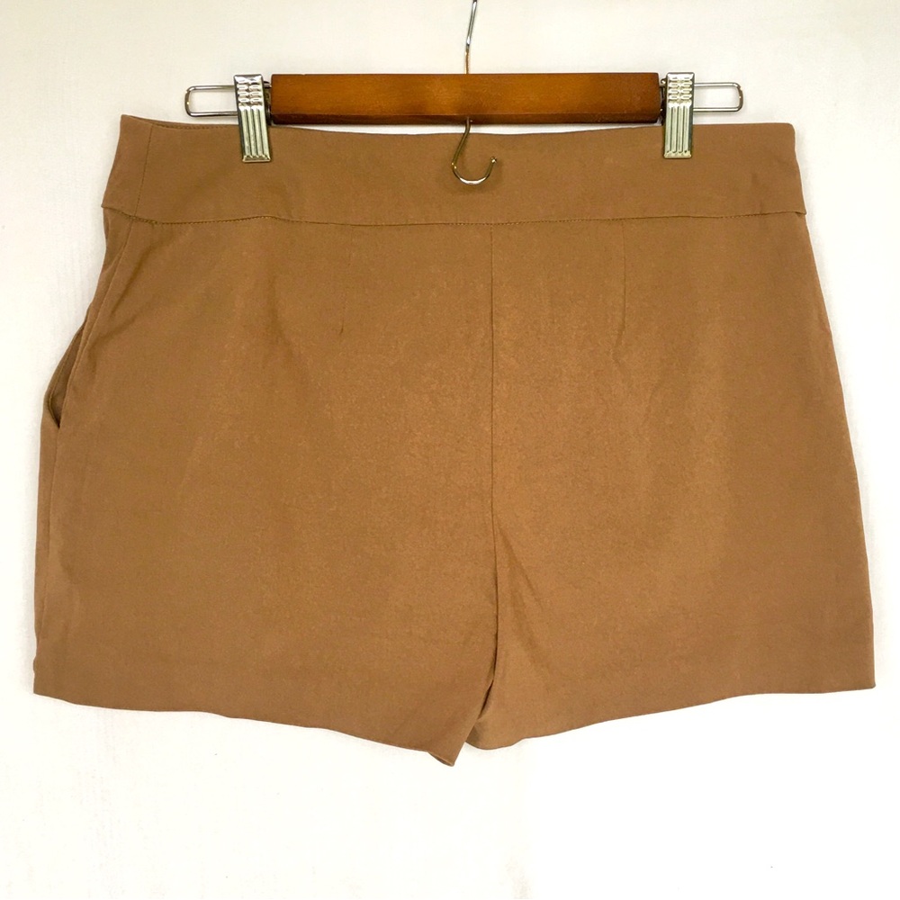 Time And Tru Women’s Brown Shorts Size Medium